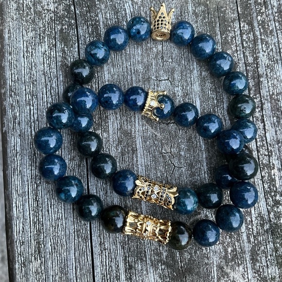 Hand Crafted Couple’s 2 Bracelets Blue Gemstone Pave King Queen Crown Rhinestone - Picture 11 of 11